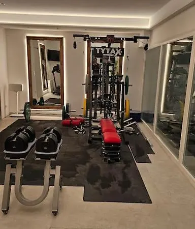 Apartment Ug Neubau - Pool, Gym, Sauna, Zweites Bad Extra Buchbar