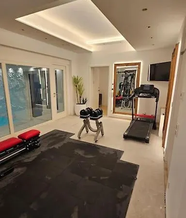 Ug Neubau - Pool, Gym, Sauna, Zweites Bad Extra Buchbar