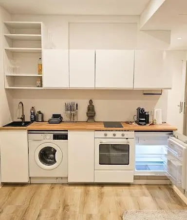 Ug Neubau - Pool, Gym, Sauna, Zweites Bad Extra Buchbar Apartman München