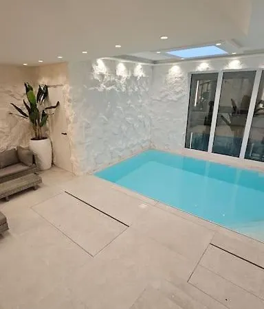 Ug Neubau - Pool, Gym, Sauna, Zweites Bad Extra Buchbar Apartman München